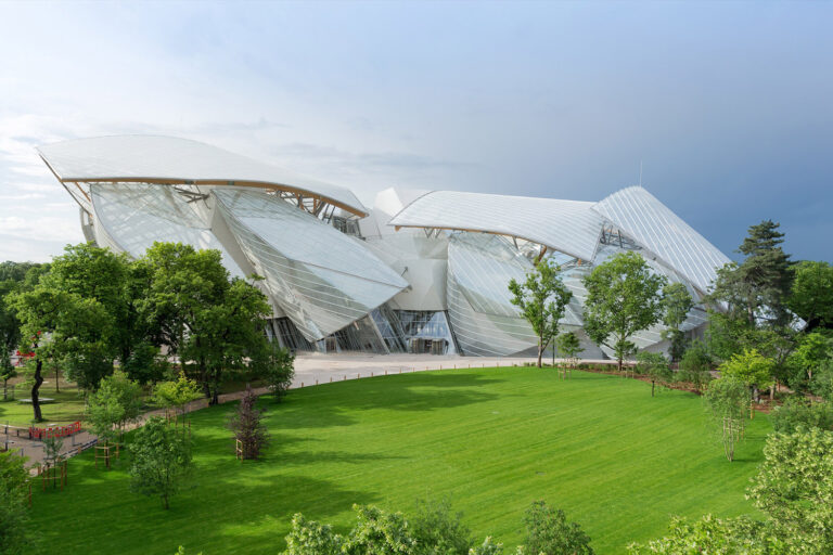 بنیاد لویی ویتون(Fondation Louis Vuitton)