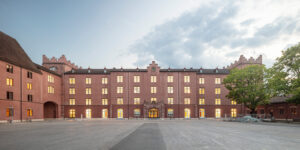 مرکز فرهنگی کی‌هاوس (kHaus Cultural Center)