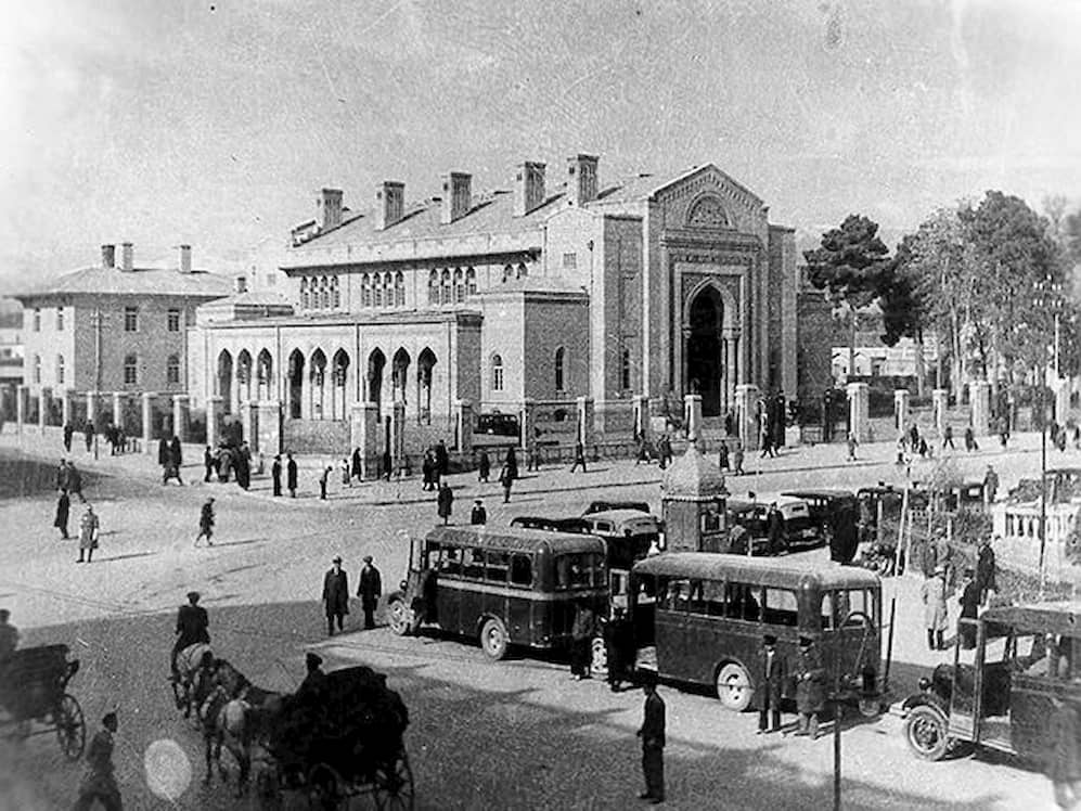 تصویری قدیمی از ساختمان بانک تجارت