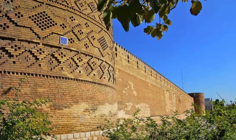 احیای شکوه مقرنس‌های زندیه؛ پایان مرمت ایوان شمالی ارگ کریم‌خانی شیراز